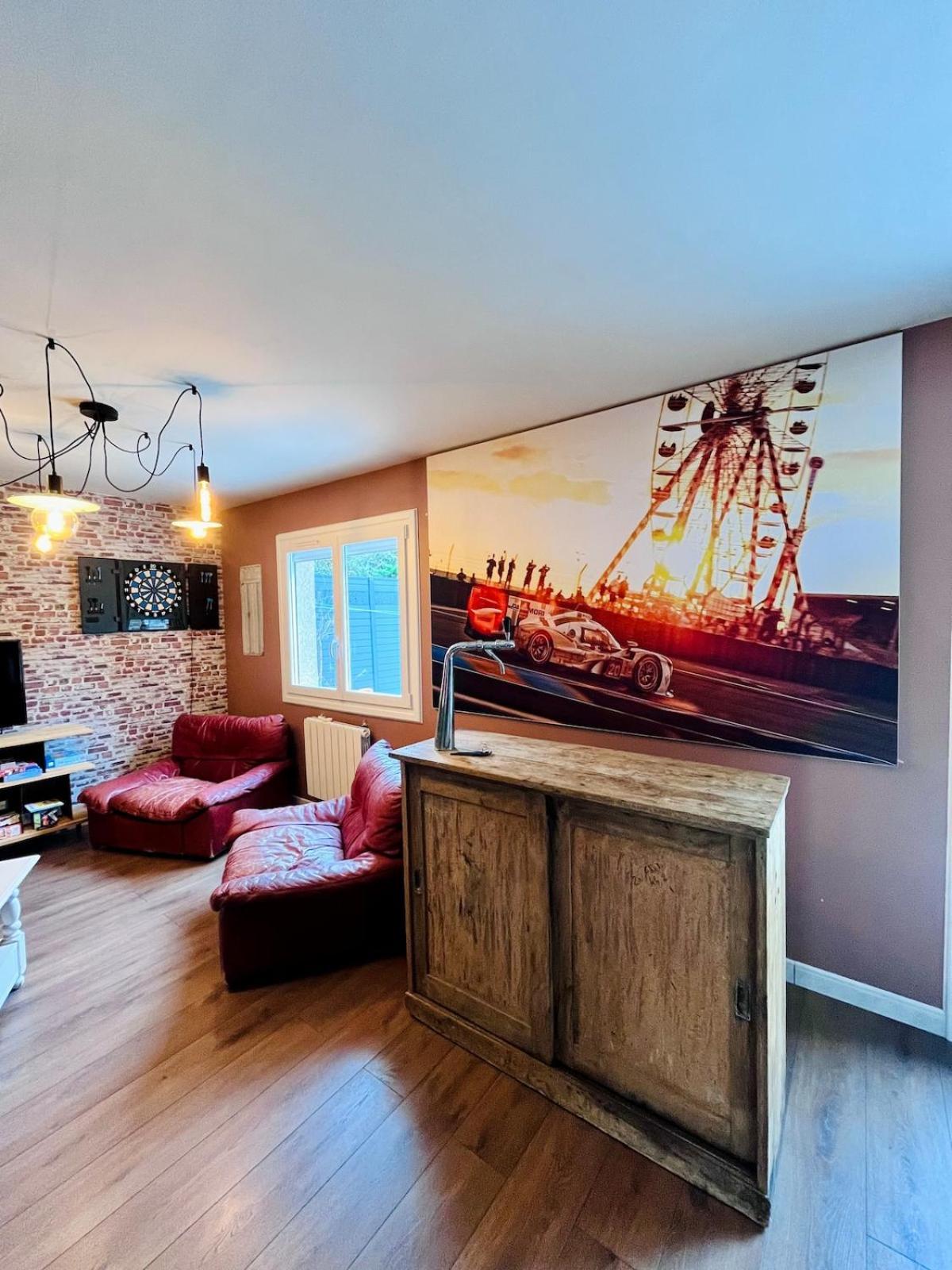 Man Cave Βίλα Λε Μανς Εξωτερικό φωτογραφία